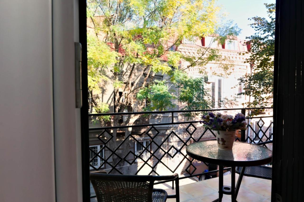 Mose Art Hotel Тбилиси Экстерьер фото